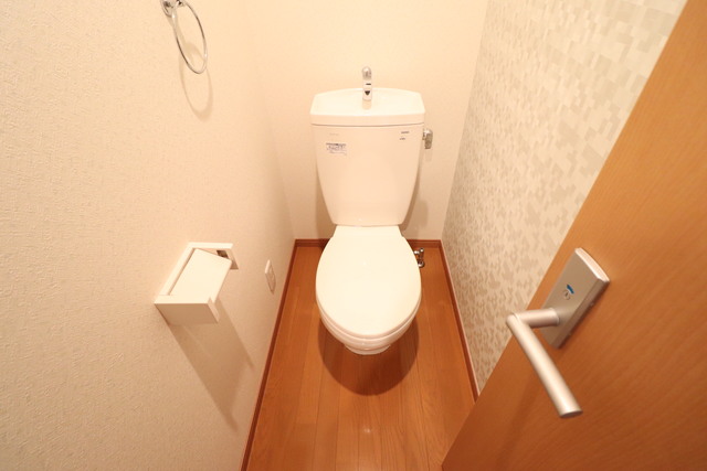 トイレ　トイレ