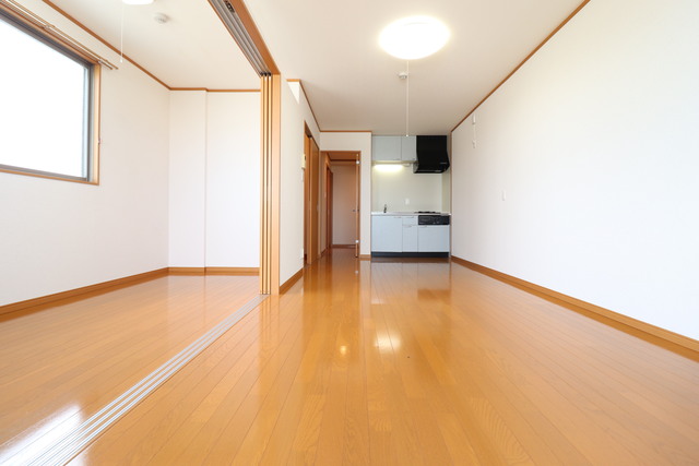 居室・リビング　１０．７帖　リビング