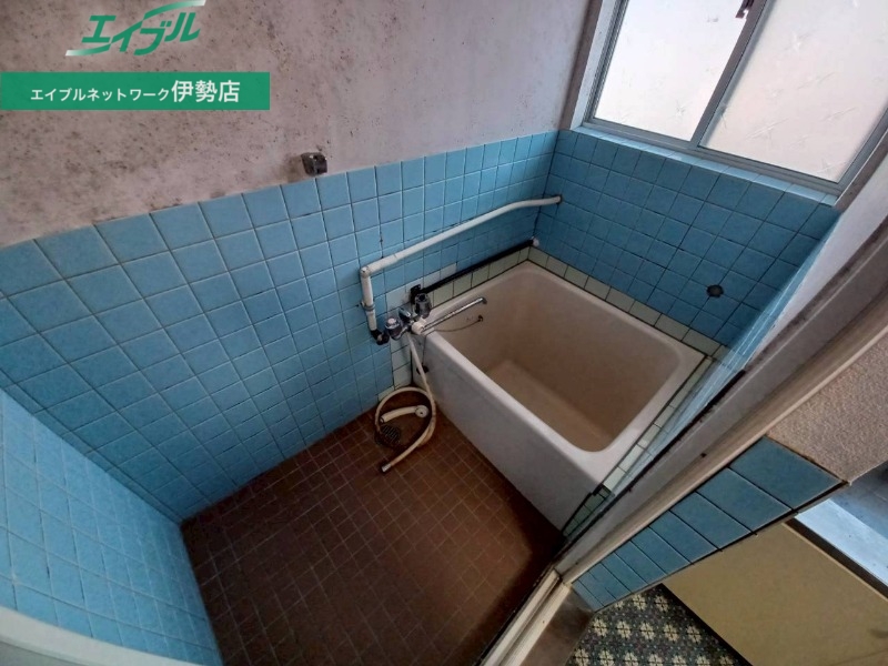 バス・シャワールーム　同物件別部屋の写真