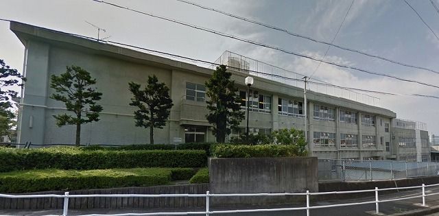 中学校　名古屋市立鎌倉台中学校（中学校）まで1178m