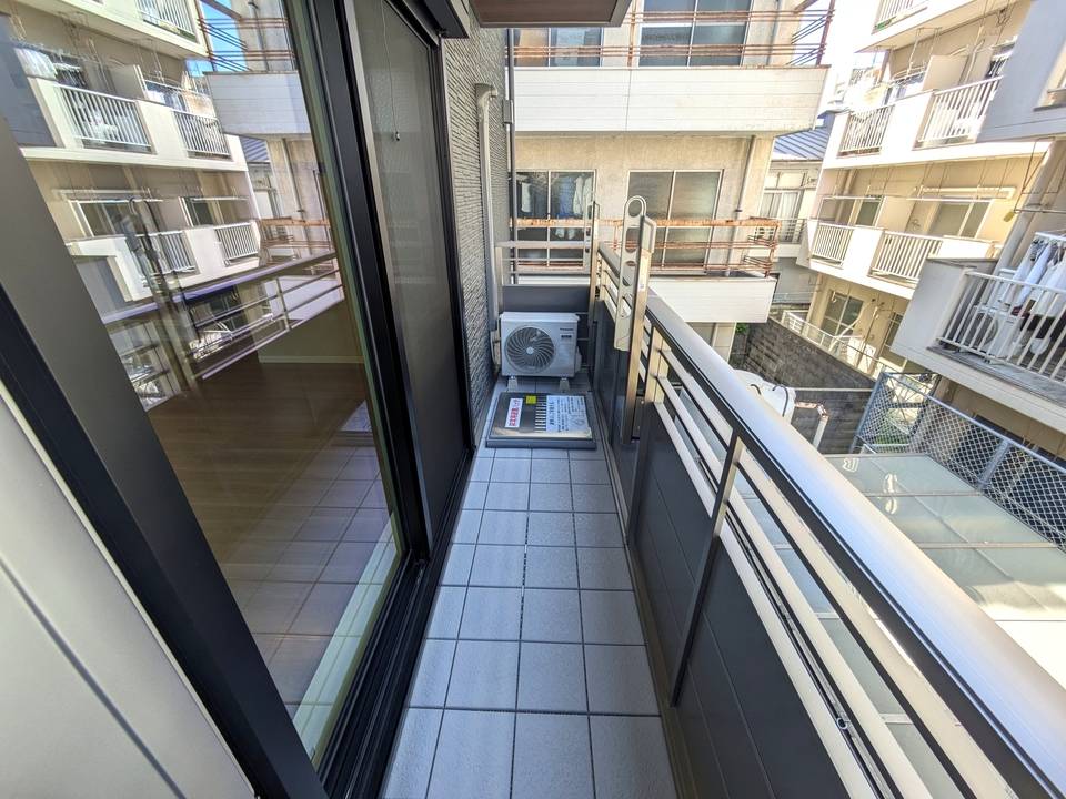 バルコニー　バルコニー