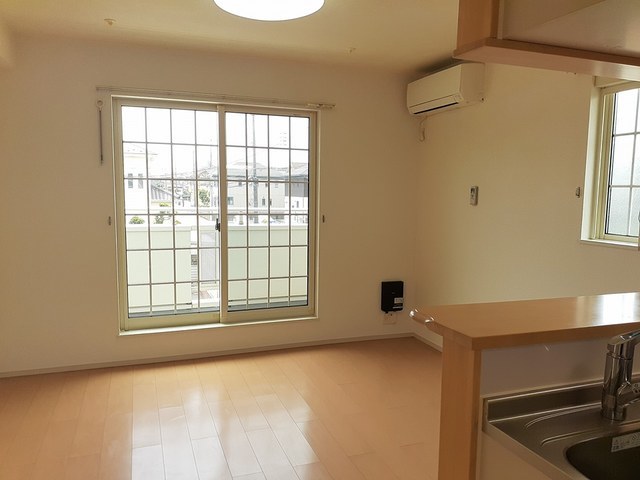 居室・リビング　リビング