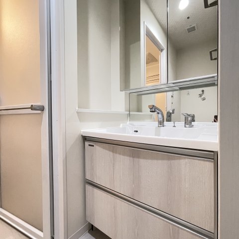 洗面設備　同仕様タイプです