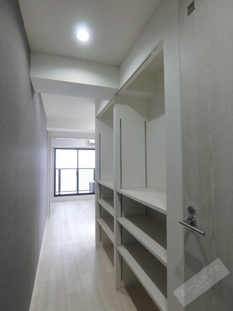 玄関　玄関収納付き♪