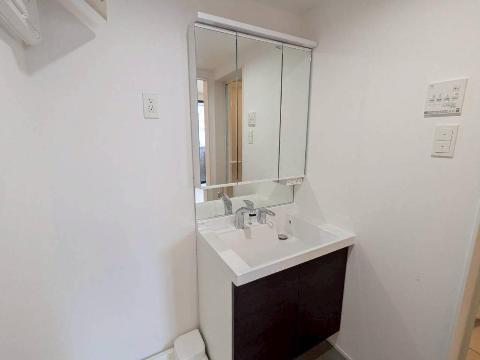 洗面設備　洗髪洗面化粧台