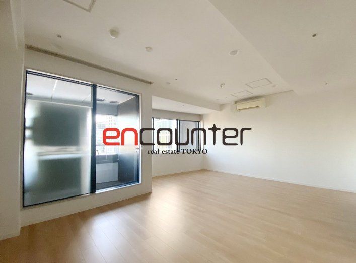 居室・リビング　※同マンション別室参考写真