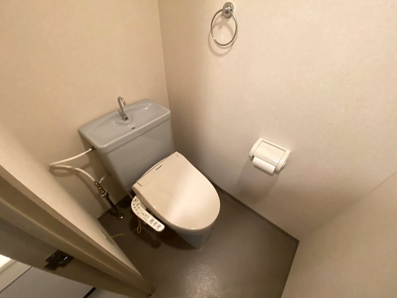 トイレ　洗浄機能付きトイレ