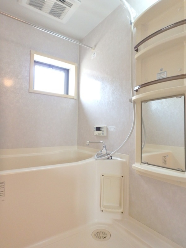 バス・シャワールーム　図面と現状に相違がある場合には現状を優先