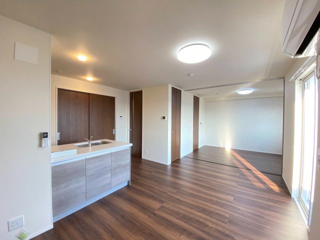 居室・リビング　イメージ室内写真になります。