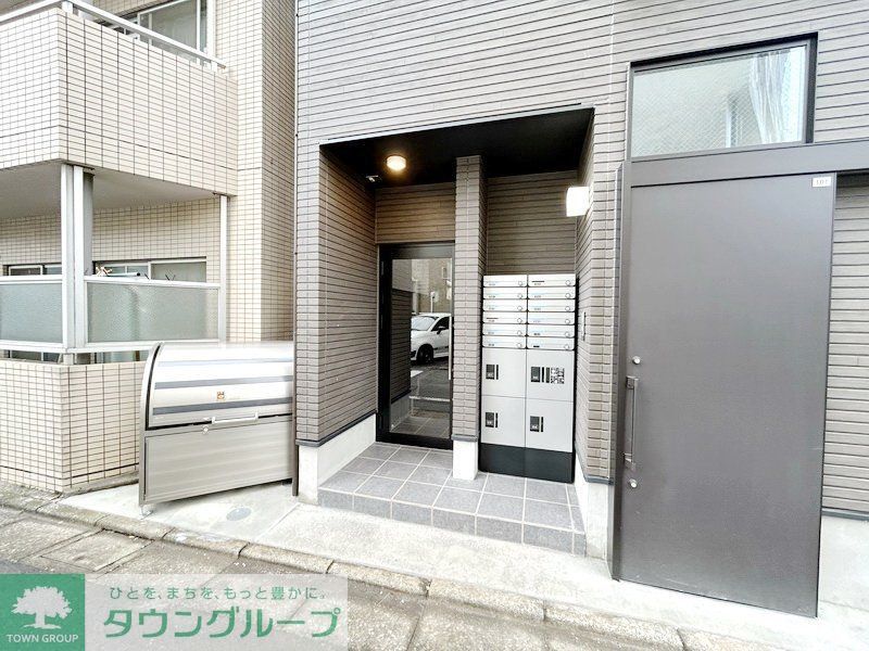 エントランス　部屋探しは株式会社　タウンハウジング　までお気軽にお問合せ…