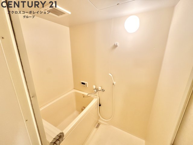 バス・シャワールーム　落ち着いた空間のバスルーム♪