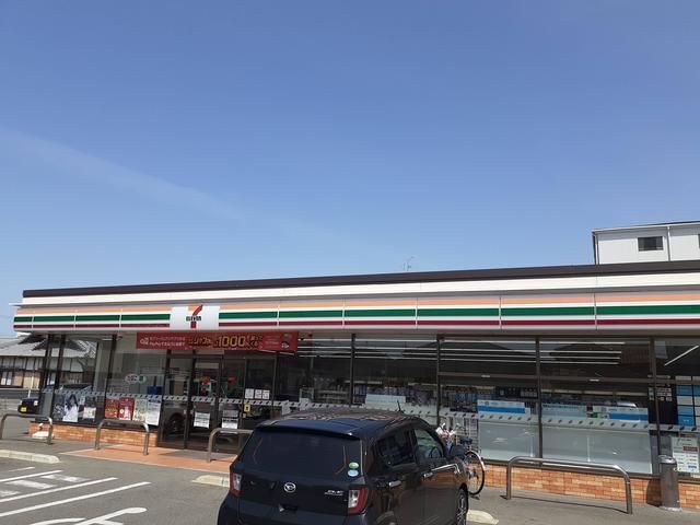 コンビニ　セブンイレブン様（コンビニ）まで350m