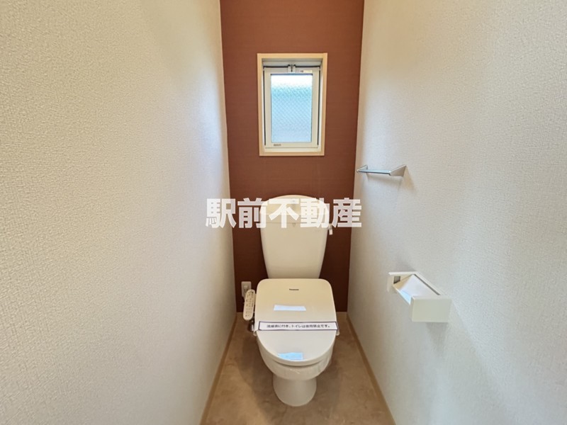 トイレ　温水洗浄便座です★