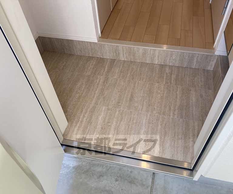 玄関　玄関部分です。