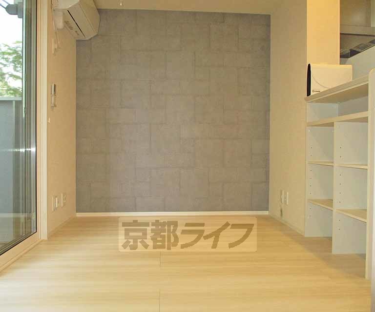 ＪＲ奈良線 城陽駅 徒歩7分 2階建 築4年の居間写真