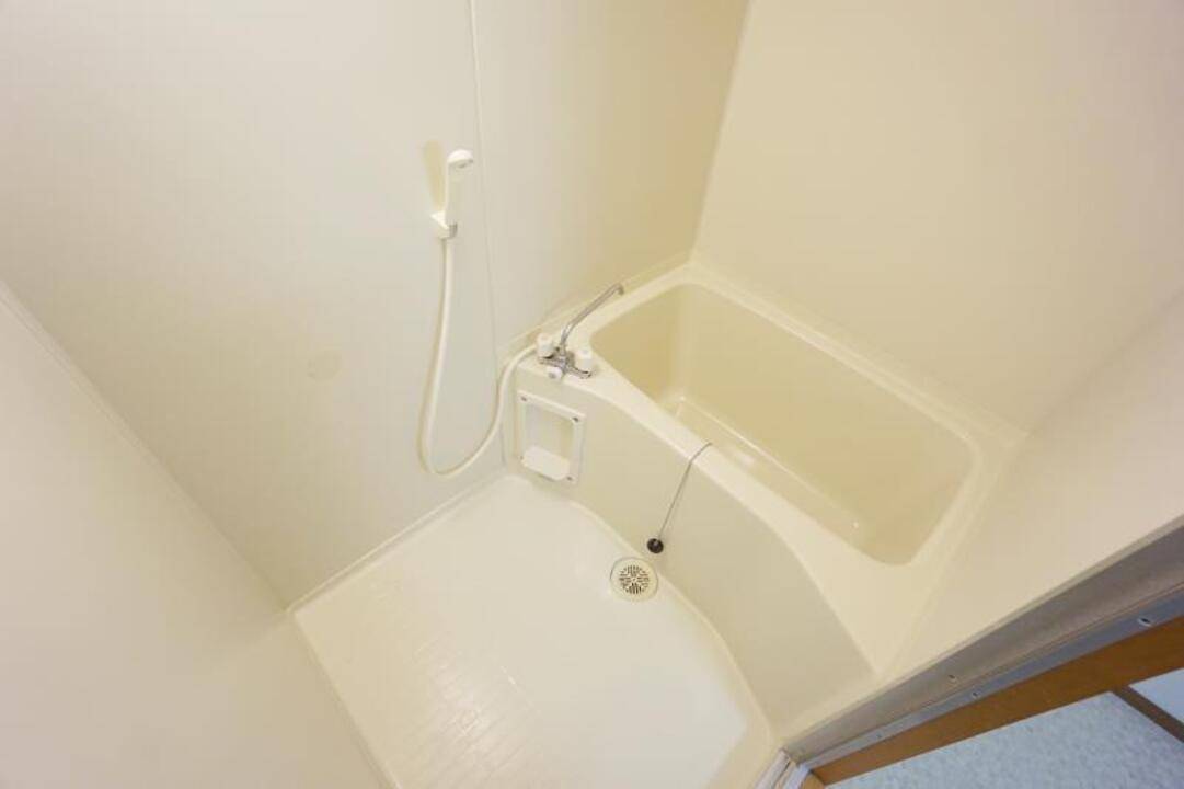 バス・シャワールーム　浴室