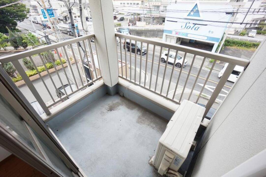 バルコニー　バルコニー