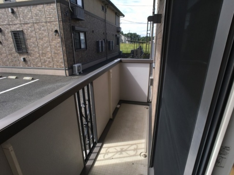 バルコニー　図面と現状に相違がある場合には現状を優先