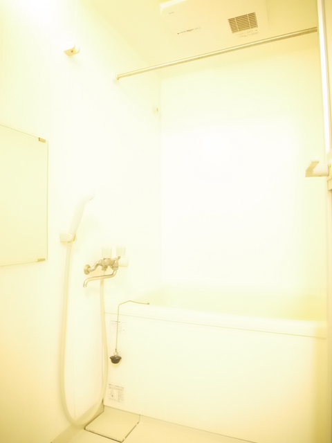 バス・シャワールーム　浴室乾燥機付バス♪