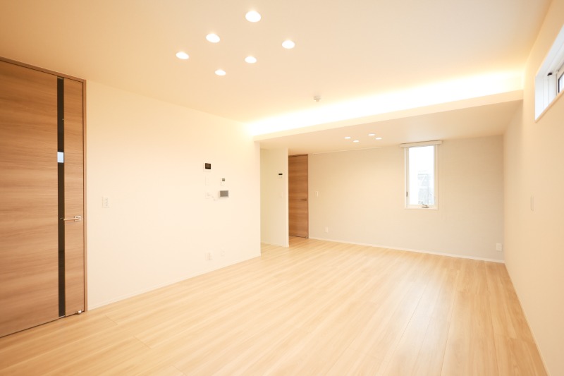 居室・リビング　図面と現状に相違がある場合には現状を優先