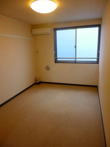 居室・リビング　2F居室。