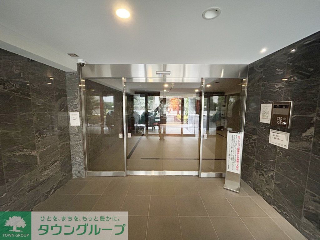 エントランス　エントランス