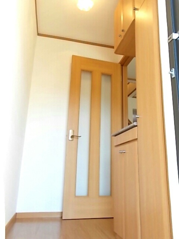 玄関　図面と現状に相違がある場合には現状を優先