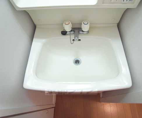 洗面設備　独立洗面台です。