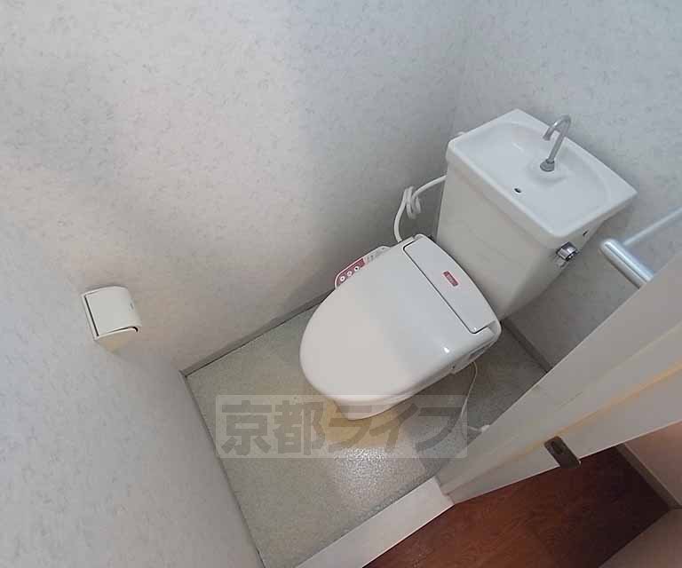 トイレ　清潔感のあるトイレです。