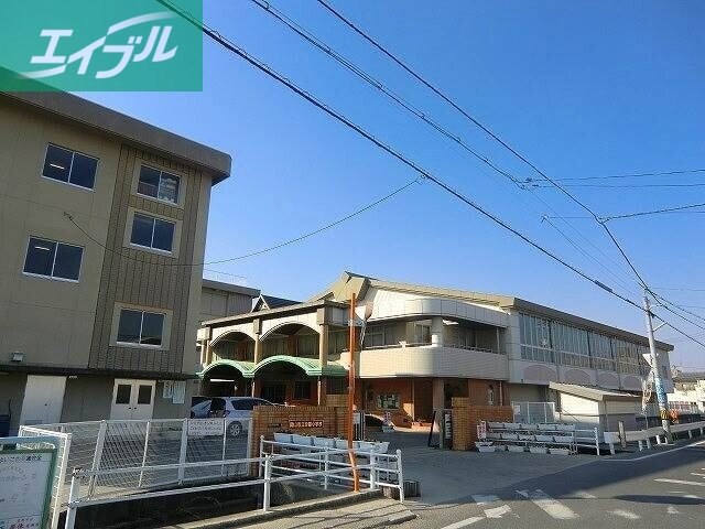 小学校　岡山市立三門小学校（小学校）まで822m