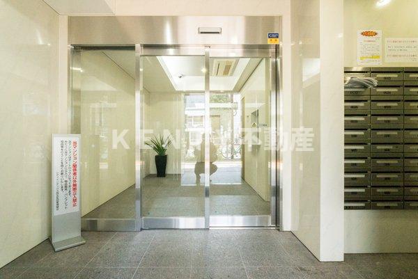 ロビー　落ち着いたロビーです