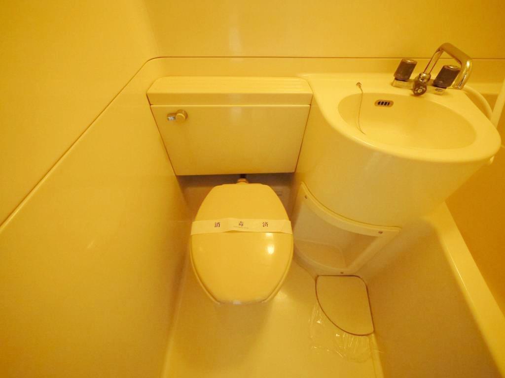 カーサ台原のトイレ写真