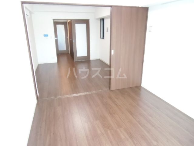 MAXIV scene 北千住の内装写真