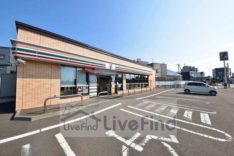 コンビニ　セブンイレブン札幌厚別東2条店（コンビニ）まで284m