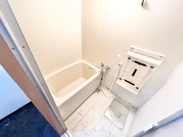 バス・シャワールーム　※別部屋参考写真