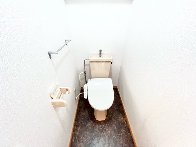 トイレ　※別部屋参考写真