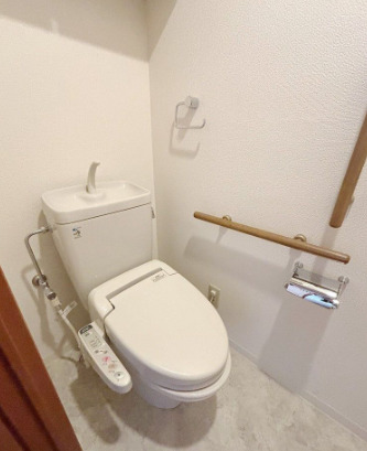 トイレ　※別部屋参考写真