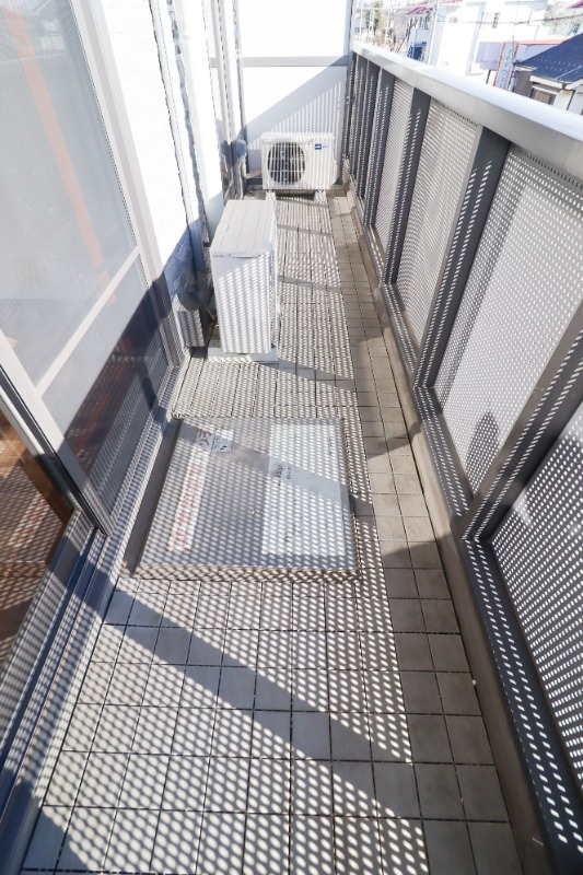 バルコニー　図面と現状に相違がある場合には現状を優先