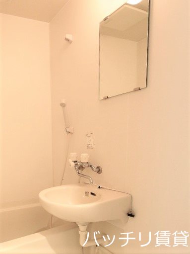 洗面設備　写真は同シリーズタイプの為、現状優先になります。
