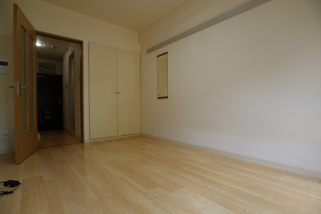 居室・リビング　※同物件別部屋写真です。現況優先です