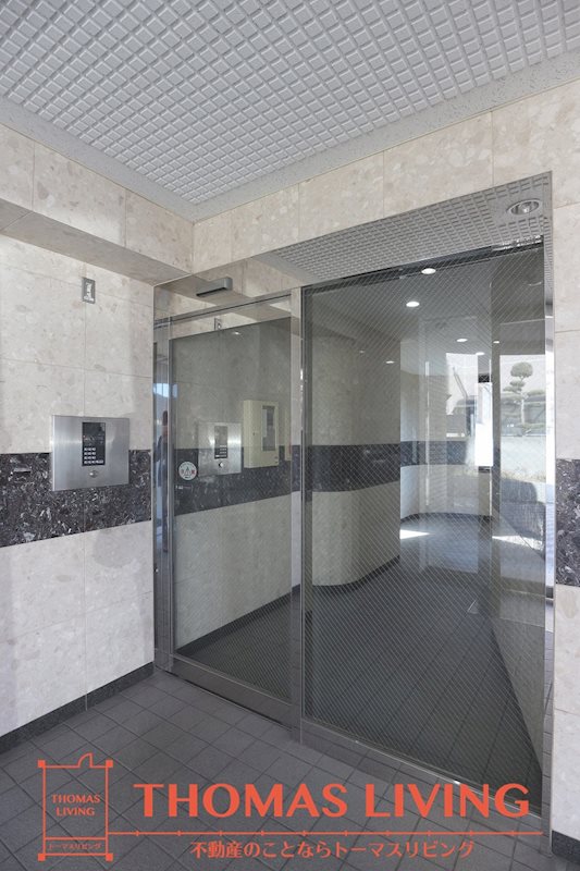 玄関　オートロックが備わっています。