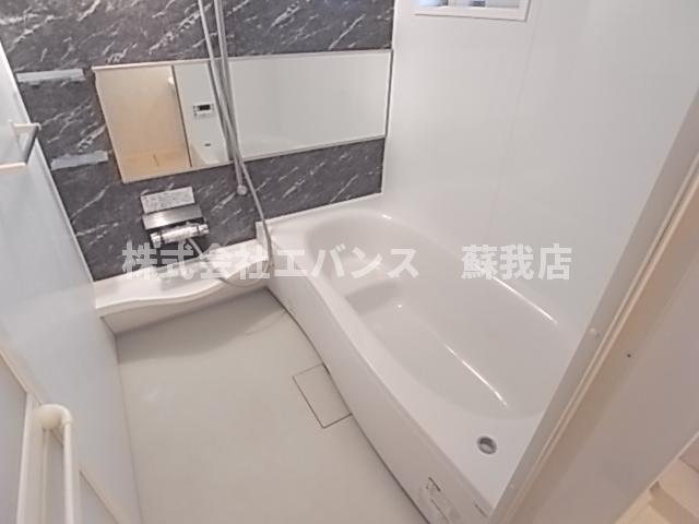 バス・シャワールーム　日々の疲れを癒すお風呂です