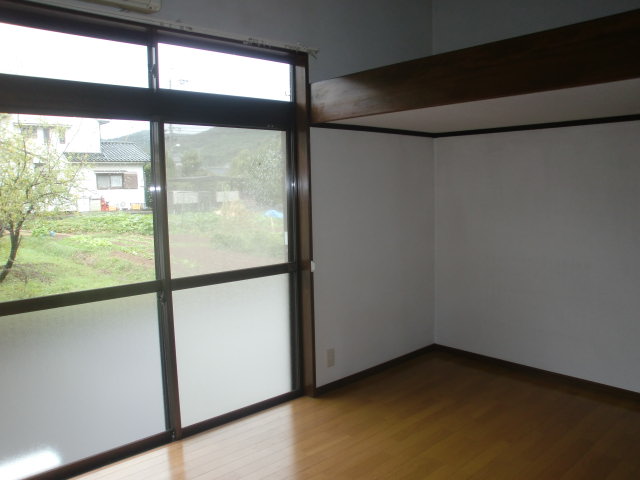 居室・リビング　反転タイプ