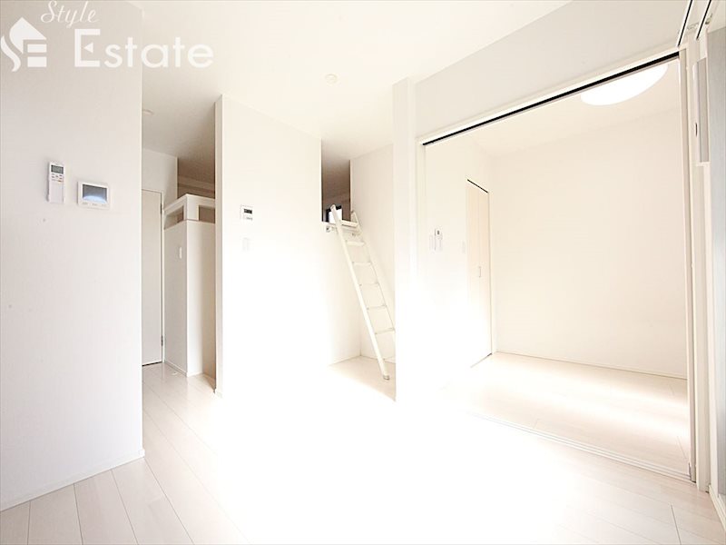 居室・リビング　内装