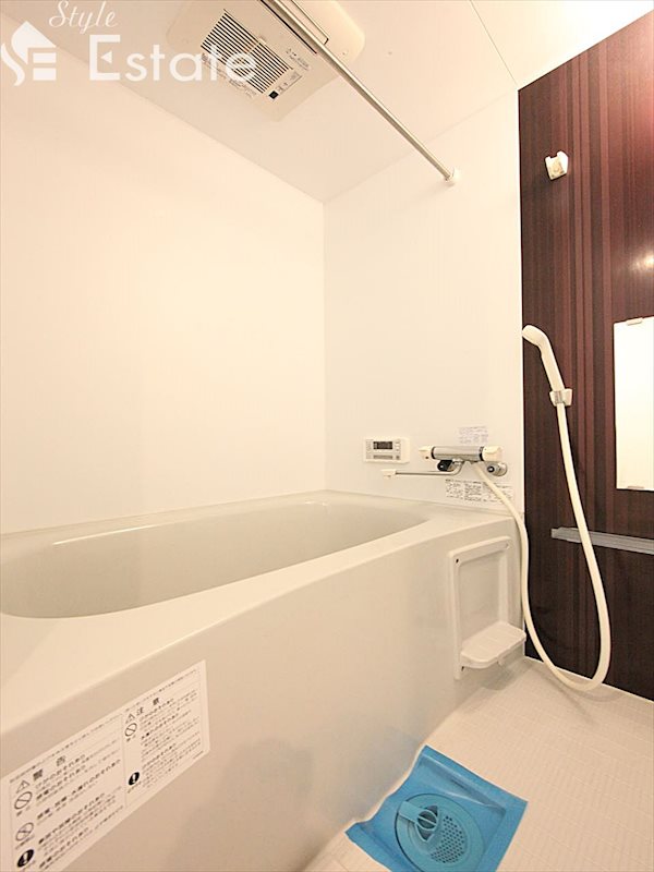 バス・シャワールーム　バスルーム