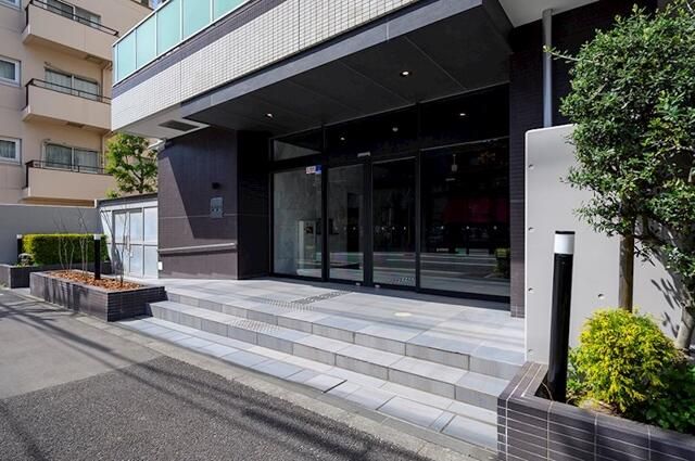 エントランス　毎日通るエントランスはこのようになっています