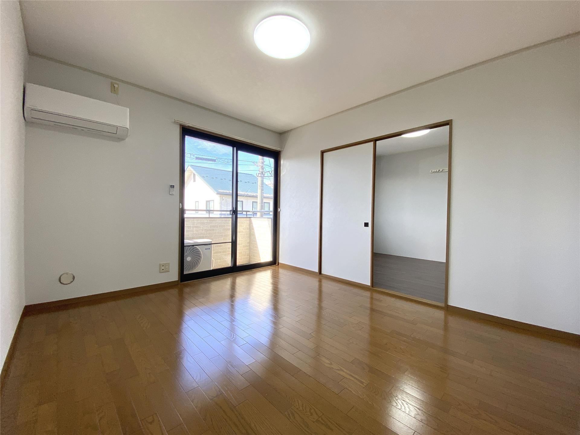 居室・リビング　洋室8帖