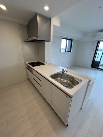 エントランス　ゆとりのあるエントランスです