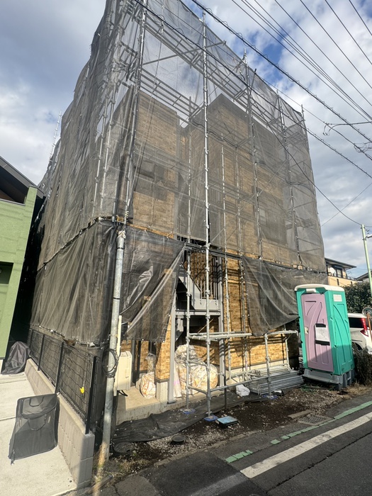 建物外観　建築中