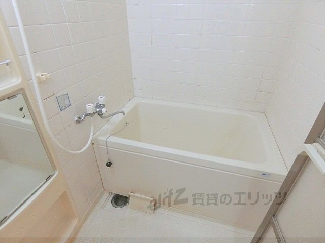 バス・シャワールーム　風呂